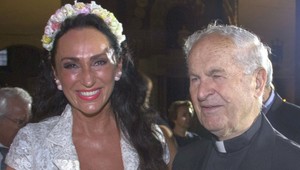 Sklovská s kardinálom. Sisa, čo ten obrovský výstrih?!