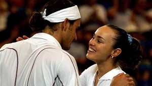 Hingisová by neodmietla wimbledonský mix s Federerom