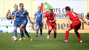 Po kikse brankárky okamžitá odpoveď: Víťazný gól od polovice!