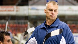 HC Lev Poprad povolal Džugalu!