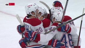 Dve asistencie Slafkovského, rekord Crosbyho