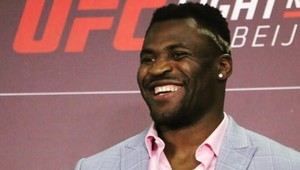 Chcete si zatrénovať s ťažkou váhou UFC? Pripravte si dostatok sily a guráže