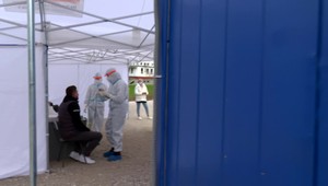 Vysokoškolák sa dostal do sporu so starostkou. Vykázala ho z odberného miesta