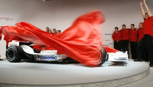 F1: Toyota definitívne potvrdila vystúpenie zo seriálu