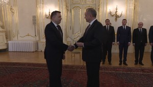 Kažimír oficiálne odstupuje z postu ministra. Prezidentovi priniesol demisiu