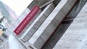 Skromný zlodej akrobat. Zobral si 150 eur a žuvačky