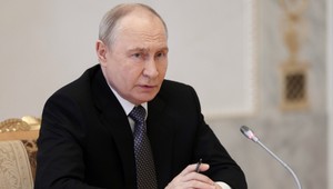 Európa hľadá človeka, ktorý bude rokovať s Putinom. V hre je niekoľko známych mien