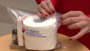 Nemocnice rozdali už 136-tisíc hygienických balíčkov. Ich zásoby sa míňajú