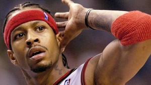 Končí jeden z najmenších velikánov. Iverson (38) sa lúči