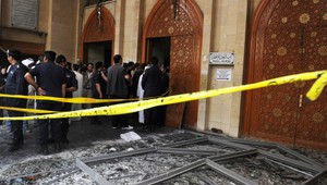 Kuvajtský súd odsúdil sedem ľudí na smrť za bombový útok v mešite