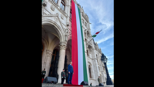 Noví poslanci v Maďarsku zložili prísahu, Péter Magyar sa stane premiérom