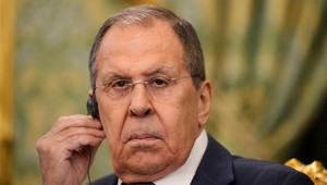 Ruský minister Lavrov: Prítomnosť európskych jednotiek na Ukrajine je neprijateľná