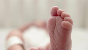 Rodičia, pozor: V tejto detskej výžive sa môžu nachádzať kúsky plastovej fólie