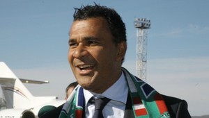 Čečenci Gullitovi: Prestaň chodiť do barov, inak ťa vyhodíme!