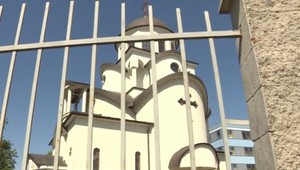 ÚVZ už rieši stovky porušení mimoriadnych opatrení. V Bratislave napríklad slúžili omšu