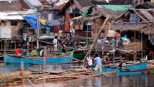 Filipíny sa pripravujú na tajfún, tisíce ľudí evakuovali