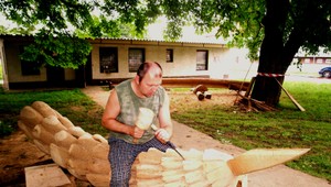 Záhorské múzeum vydalo monografiu o sochárovi Milanovi Flajžíkovi