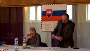 Problémy novozvoleného starostu. Funkciu prebral, zastupiteľstvo mu ale chýbalo