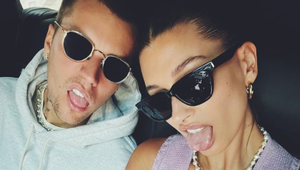 Úplný trapas a medzinárodný škandál?! Bieber s manželkou to outfitom fakt prestrelili!