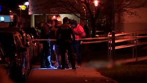 Tragédia v Bratislave: Mladý muž skočil zo šiesteho poschodia