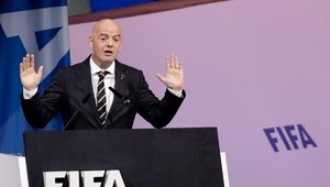 Napriek debaklu môžu postúpiť. FIFA rieši sporný výsledok