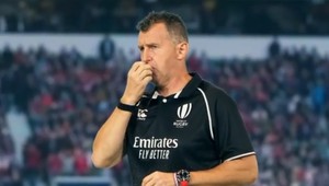 Najslávnejší ragbyový rozhodca končí. Preslávila ho komunikácia s hráčmi