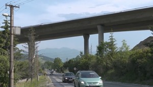 Minister dopravy navštívil dve dôležité stavby. Ako to s nimi vyzerá?