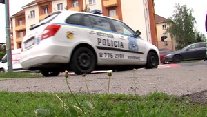 Mŕtvy muž ležal v záhrade neďaleko železničnej stanice