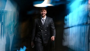 Regendu povolali do NHL, hneď v prvom zápase skóroval