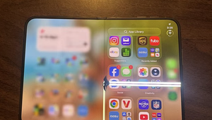 Nový iPhone za takmer 2-tisíc dolárov má problém. Majiteľom praskajú displeje už po pár hodinách