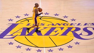 60-bodová rozlúčka Bryanta. Odohral posledný zápas za Lakers