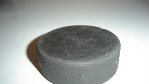 Volčenkov mesiac mimo hry pre zlomený ukazovák