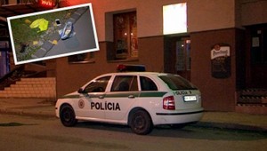 Nešikovný zlodej. Vbehol rovno do náručia policajtov
