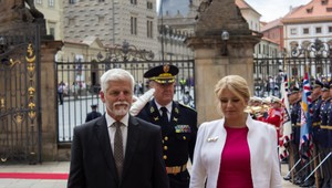 Prezidentka pricestovala na poslednú návštevu na Pražský hrad za Pavlom