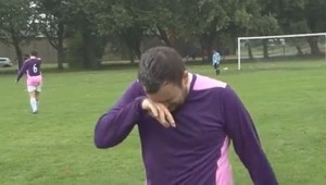 VIDEO. Smiech cez slzy. Macko si dal neskutočný vlastňák!