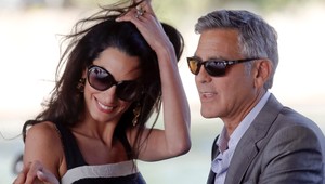 A už je v chomúte! George Clooney (53) sa v Benátkach oženil