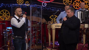 Z tohto budete mať zimomriavky: Duet Ondreja Kandráča so známym kňazom musíte počuť!