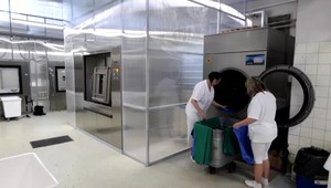 Ako sa perie v nemocnici? V tomto meste im rukami prejdú dve tony bielizne