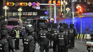 Pri útoku na železničnej stanici zomrelo 27 ľudí, 100 zranených