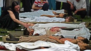 Beslan si pripomenul päť rokov od rukojemníckej drámy na základnej škole