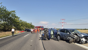 Pri hromadnej zrážke na D1 smerom do Bratislavy musel zasahovať vrtuľník