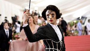 VEĽKÁ FOTOGALÉRIA! Luster, bájny vták či lízatko. Celebrity vyrazili do spoločnosti