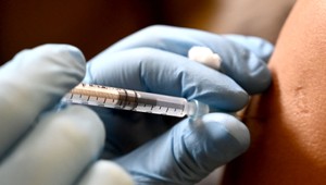 Lekári a pediatri organizujú očkovacie dni proti HPV. Percento zaočkovaných chlapcov je stále veľmi nízke