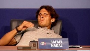 Nadal skolaboval na tlačovke! Môžu za to kŕče