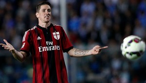 Torresov nádherný gólový debut v základe AC Miláno