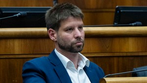 Šimečka po zásahu ruského dronu v Rumunsku: Dokedy chcú čakať Fico s Blanárom?