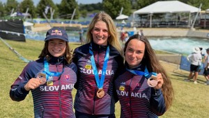 Prvá medaila z MS. Slovenské kajakárky vybojovali BRONZ