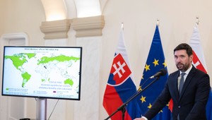 Takáč podáva trestné oznámenie pre šírenie dezinformácií o zakopávaní nakazených zvierat