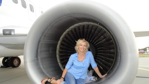 Skúsená letuška radí, ako prežiť let v zdraví a v pohode a kedy radšej stornovať dovolenku