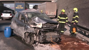 Sekundy od tragédie: Vodič stihol vystúpiť, vzápätí do auta narazil kamión